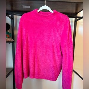 Universal Thread Vibrant Pink Crew Neck Sweater